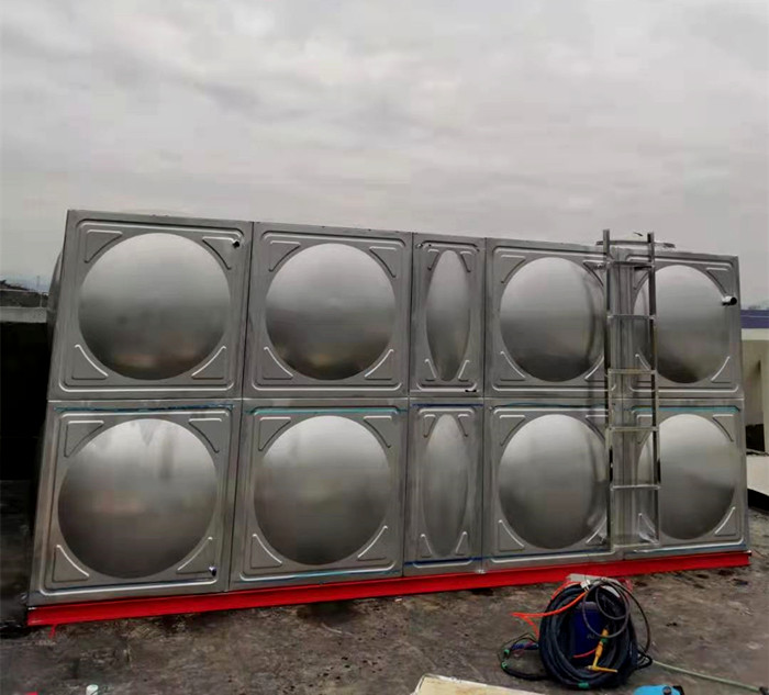 不銹鋼水箱的內件材質是什么？